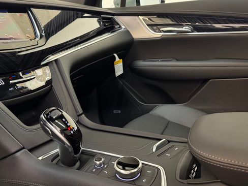 New 2025 Cadillac XT6 Premium Luxury w/ Technology Package image 35