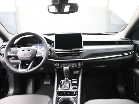 New 2026 Jeep Compass Latitude AWD/4WD image 24