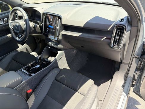 Certified 2023 Volvo C40 P8 Recharge Plus w/ Climate Package AWD/4WD image 26