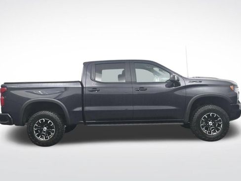 Used 2024 Chevrolet Silverado 1500 ZR2 w/ Technology Package AWD/4WD image 4