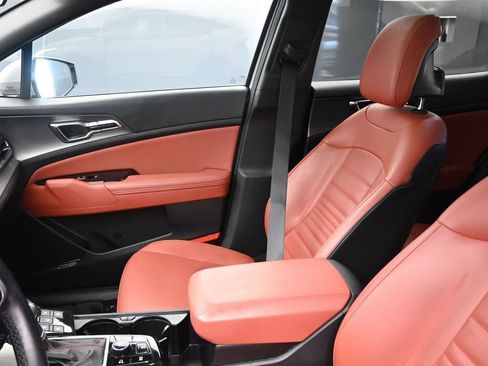 Used 2023 Kia Sportage SX image 23