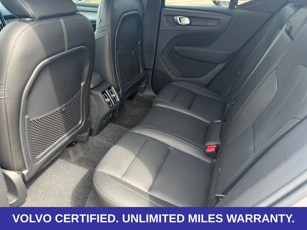 Certified 2026 Volvo XC40 B5 Plus AWD/4WD image 29