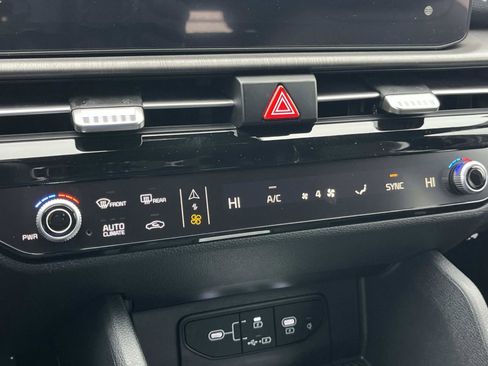 New 2026 Kia Sportage X-Line w/ X-Line Technology Package AWD/4WD image 34