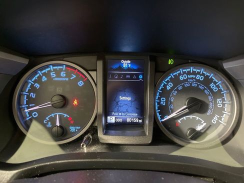 Certified 2016 Toyota Tacoma TRD Sport w/ Towing Package image 18