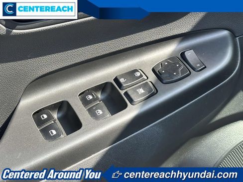 Used 2020 Hyundai Kona SEL Plus AWD/4WD image 15