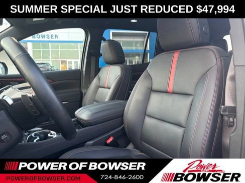 Used 2024 Chevrolet Traverse RS AWD/4WD image 2