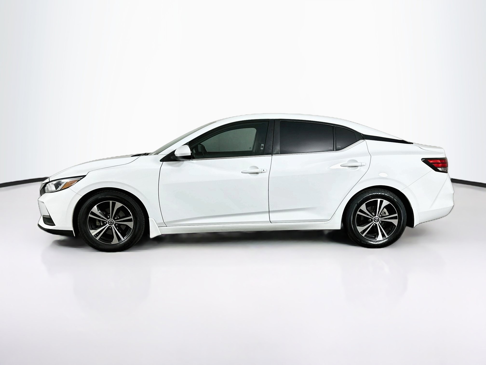 Used 2022 Nissan Sentra SV w/ Trunk Package FWD image 4