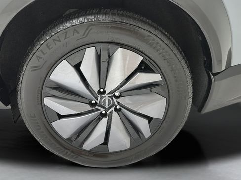 Used 2024 Nissan Ariya AWD image 8
