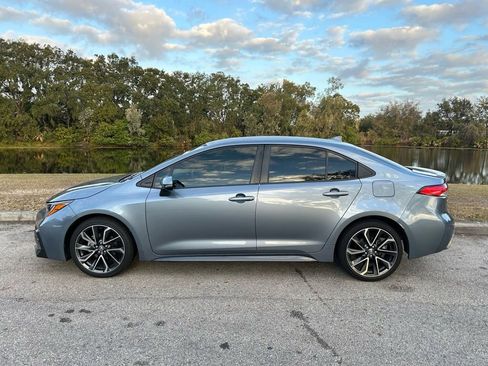 Used 2022 Toyota Corolla SE image 2