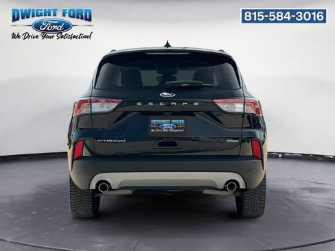 Certified 2022 Ford Escape Titanium AWD/4WD image 4