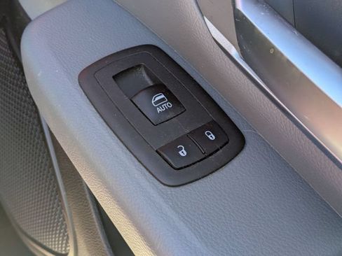 Used 2019 RAM 1500 Big Horn AWD/4WD image 35