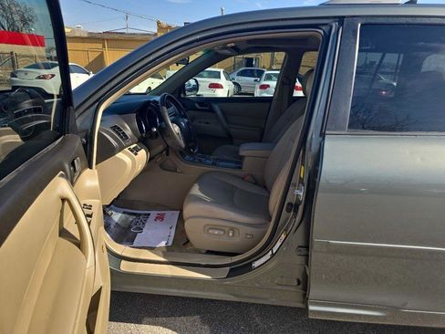 Used 2009 Toyota Highlander Sport image 10