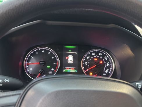 Used 2019 Toyota RAV4 XLE image 20