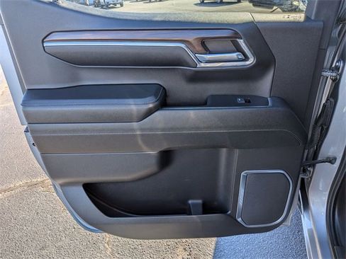 Used 2024 GMC Sierra 1500 SLT image 27