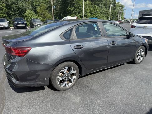 Used 2021 Kia Forte LXS FWD image 4