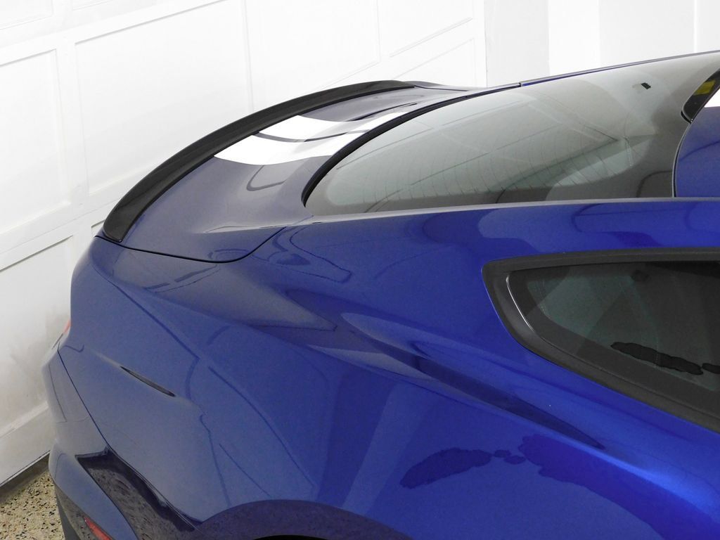 Used 2016 Ford Mustang Shelby GT350 w/ Technology Package RWD image 11
