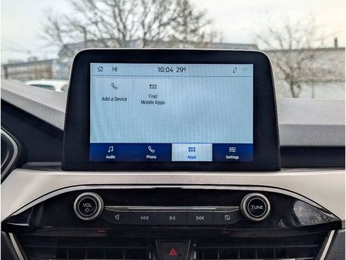 Used 2020 Ford Escape SE image 24