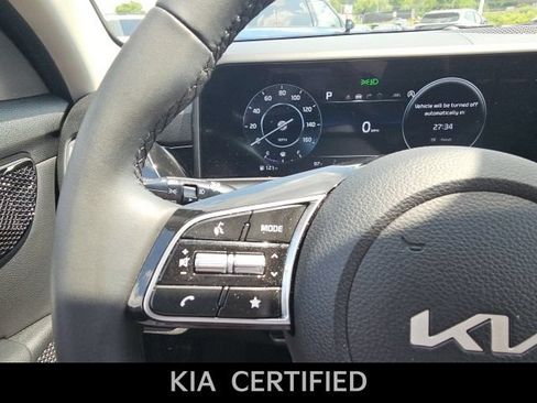 Used 2024 Kia Seltos S AWD/4WD image 17