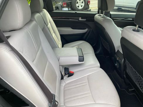 Used 2015 Kia Sorento SX AWD/4WD image 10