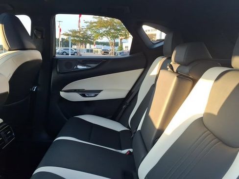 Used 2024 Lexus NX 250 FWD image 7