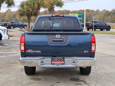 Used 2016 Nissan Frontier SV image 19