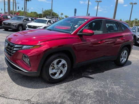 Certified 2024 Hyundai Tucson SE FWD image 8