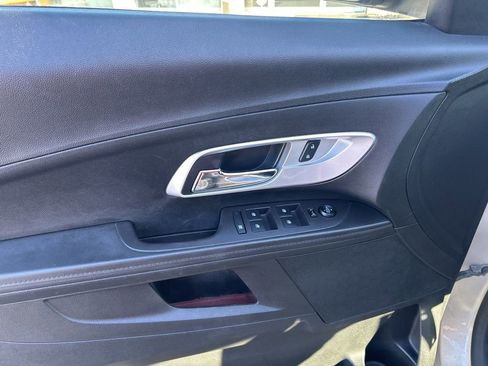 Used 2015 Chevrolet Equinox LS FWD image 11
