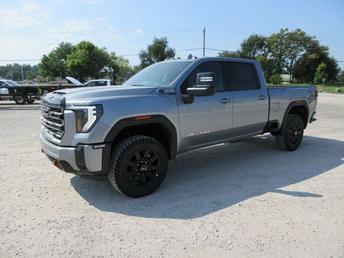 New 2026 GMC Sierra 2500 AT4 AWD/4WD image 10