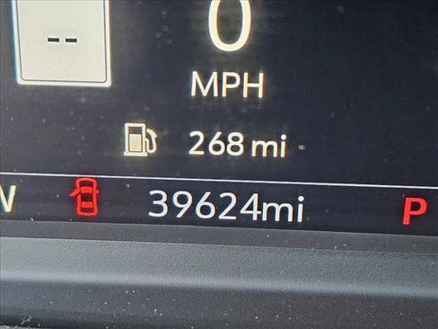 Used 2021 Chevrolet Silverado 1500 High Country w/ Technology Package image 10