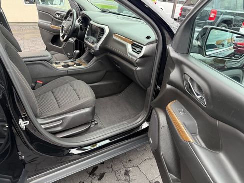 Used 2017 GMC Acadia SLE w/ Driver Alert Package I AWD/4WD image 17