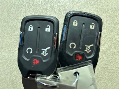 Used 2021 GMC Acadia Denali w/ Denali Ultimate Package image 32