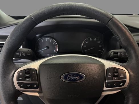Certified 2023 Ford Explorer XLT w/ Equipment Group 202A AWD/4WD image 26