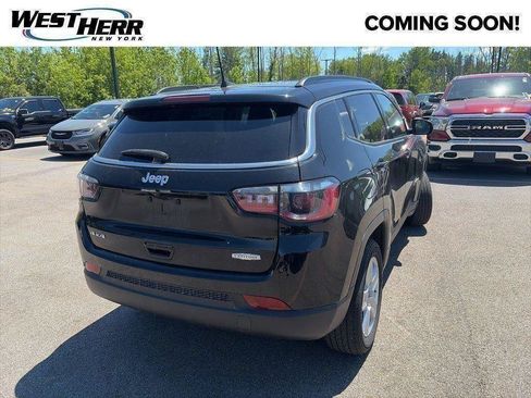 Used 2022 Jeep Compass Latitude w/ Convenience Group AWD/4WD image 12