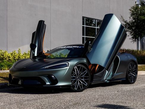 Used 2025 McLaren GTS RWD image 16