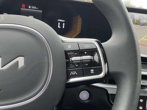 New 2024 Kia Sorento LX image 20