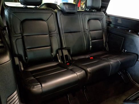 Used 2020 Lincoln Navigator Reserve w/ Luxury Package AWD/4WD image 10