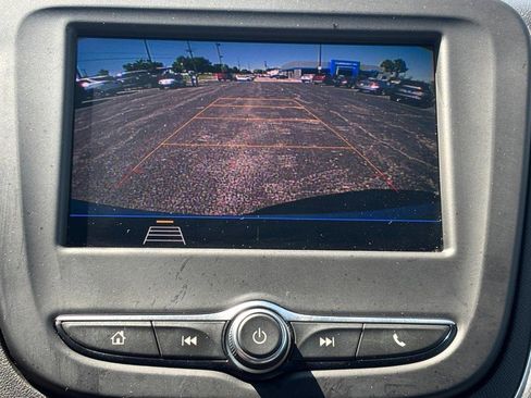 Used 2020 Chevrolet Equinox LT FWD image 21