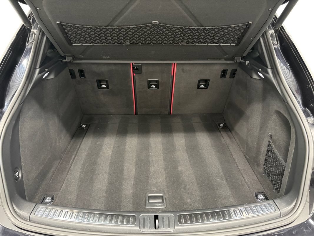 Used 2020 Porsche Macan AWD/4WD image 12