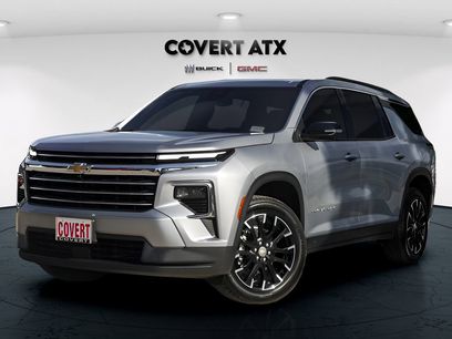 Used 2025 Chevrolet Traverse LT w/ Sun and Wheel Package