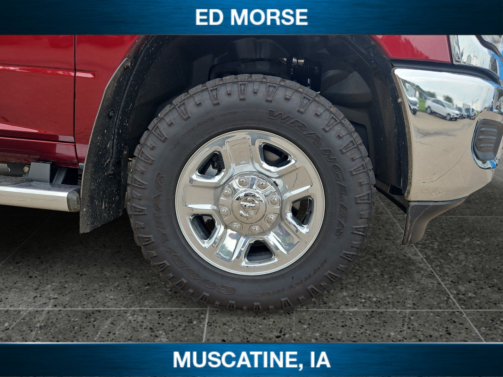 Used 2024 RAM 2500 Tradesman w/ Chrome Appearance Group AWD/4WD image 12