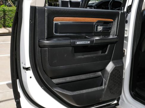 Used 2016 RAM 3500 Laramie image 44