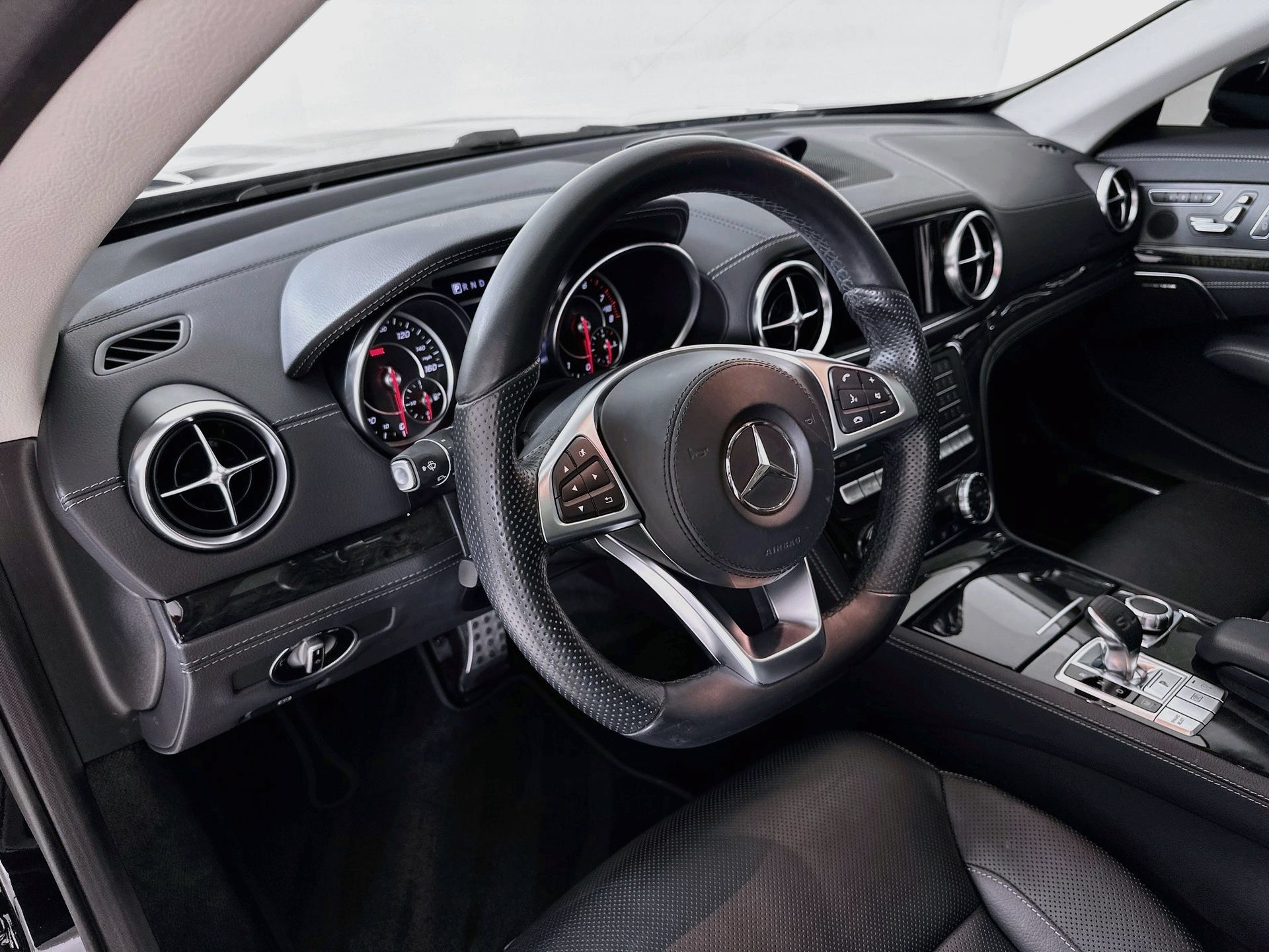 Used 2017 Mercedes-Benz SL 450 image 10