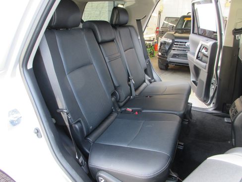 Used 2023 Toyota 4Runner Limited AWD/4WD image 22