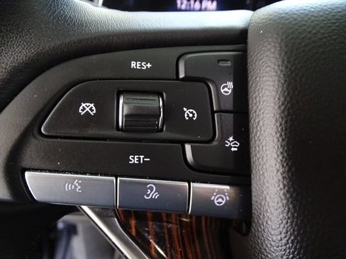 Certified 2023 Cadillac Escalade Premium Luxury w/ Performance Package AWD/4WD image 7