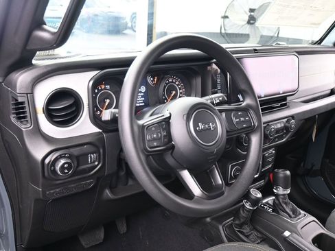 New 2026 Jeep Gladiator Sport image 10