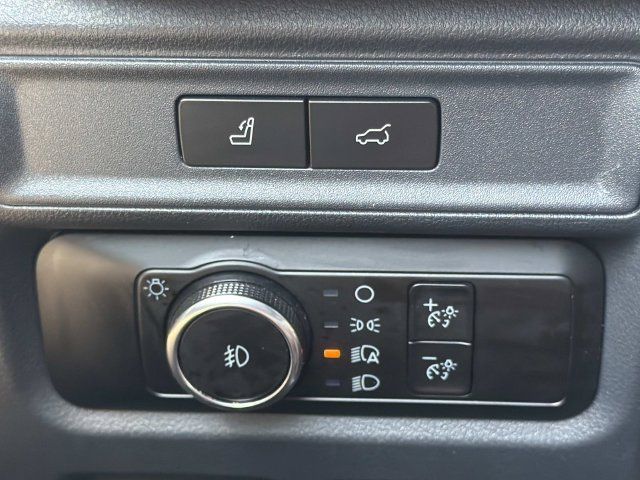 Used 2023 Ford Expedition Limited RWD image 28