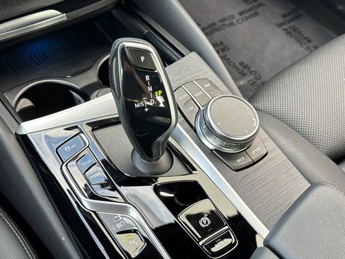 Certified 2023 BMW 530e xDrive image 18