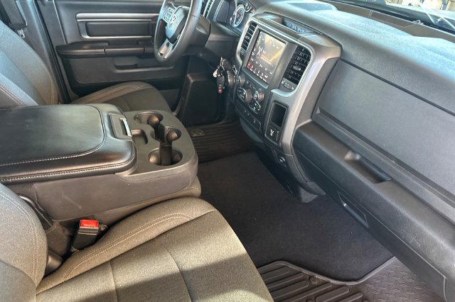 Used 2021 RAM 1500 Classic SLT RWD image 14