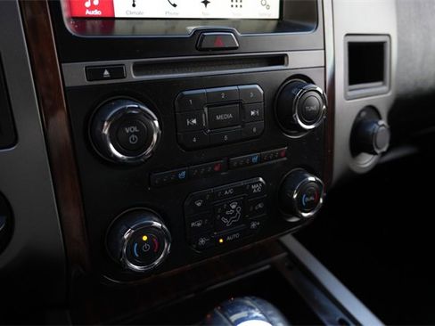 Used 2017 Ford Expedition Platinum image 21