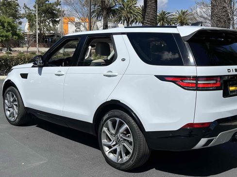 Used 2020 Land Rover Discovery Landmark image 42